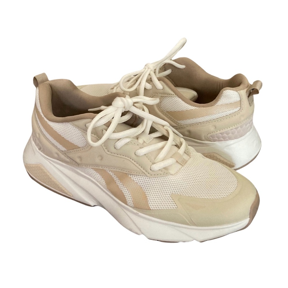 Reebok Cream & Beige Athletic Sneakers Size 8.5